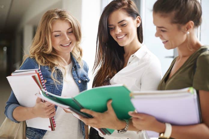 Liceo o istituto tecnico: la scelta dei ragazzi italiani